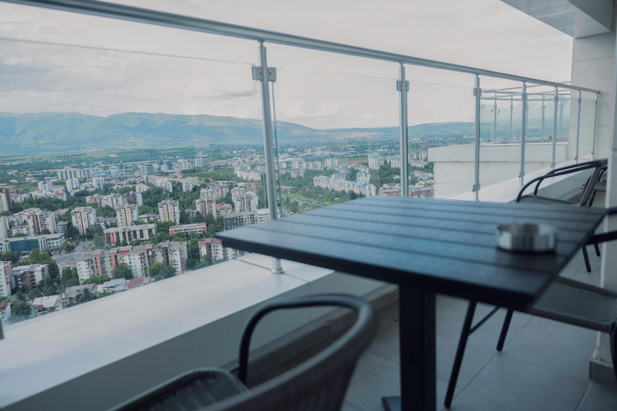 33Rd Floor Twin Apartments In Cevahir Sky City Complex With Pool, Spa, Fitness And Parking Included In Price 스코페 외부 사진